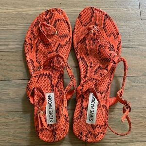 STEVE MADDEN Sandals